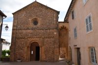 prieuré entrée musée +façade église web.jpg