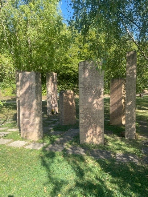 Cimetière pierres du souvenir