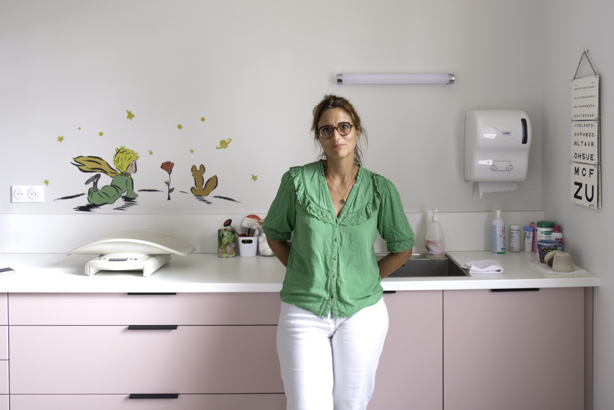 professionnelle de santé dans un cabinet