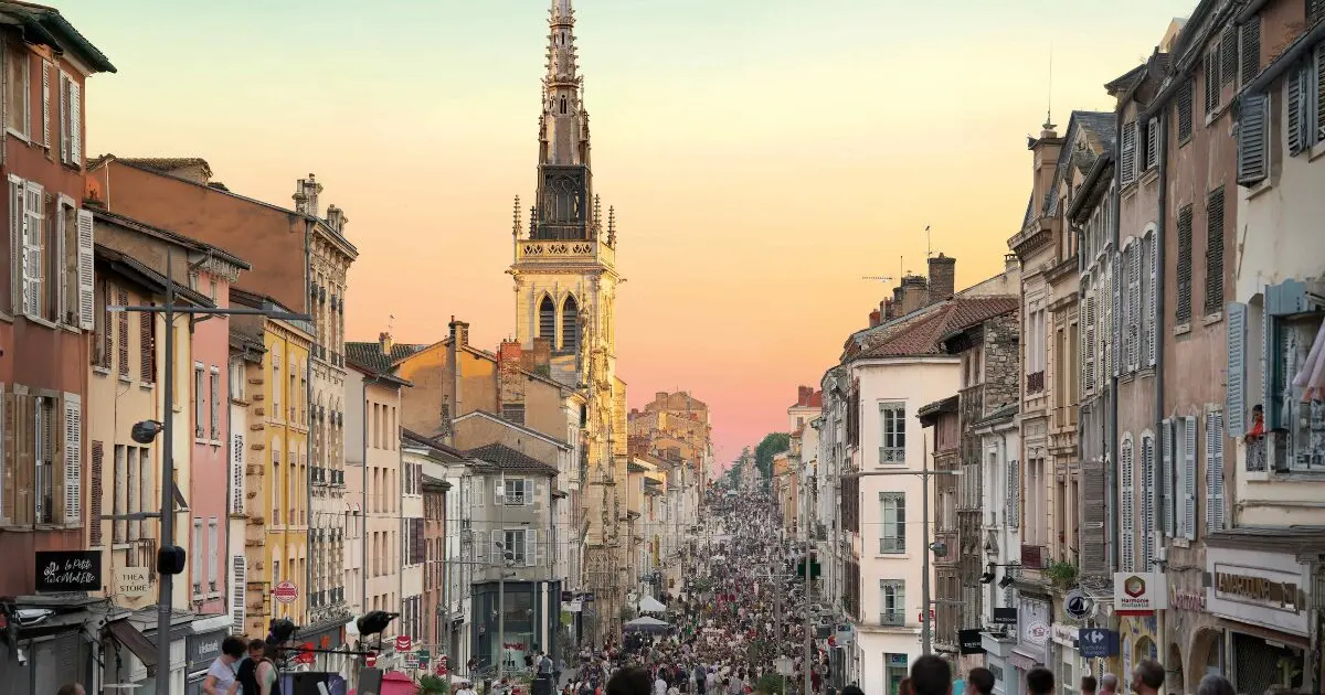 Vue de la rue nationale