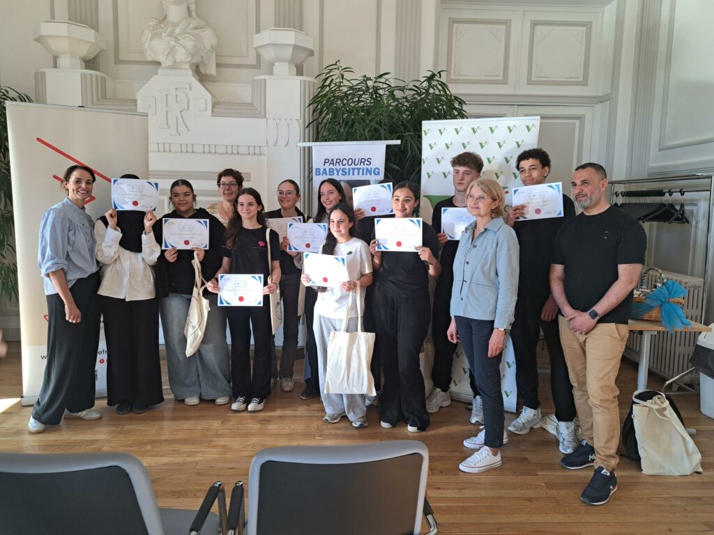Les 10 diplômés du parcours baby-sitting